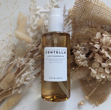 Skin 1004 Madagascar Centella Light Cleansing Oil Review Bobbi Brown Cleansing Oil, Skin 1004, Madagascar Centella, Botanical Oils, Olive Fruit, Wound Healing, Cleansing Oil, Instagram Design, Just Girl Things