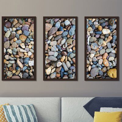 Wood And Rock Art, River Rock Wall Art, Pebble Wall Art, Polished Rocks Projects, Decorating With Stones, Rock Decor Home, Rock Organization, Heart Rocks Display Ideas, Rock Collection Display Ideas