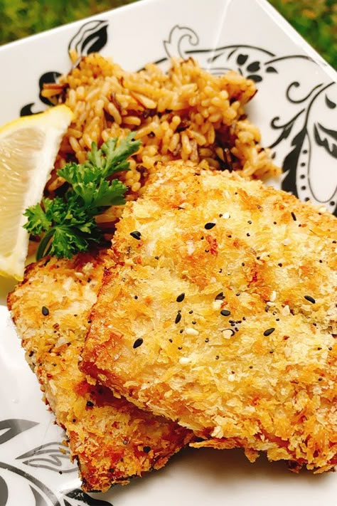 Looking for the best fish recipes? Cook this panko-crusted air fryer mahi mahi recipe. If you need healthy dinner ideas or easy dinner ideas, try cooking this air fryer mahi mahi recipe. Air Fryer Mahi Mahi, Airfryer Fish, Mahi Recipes, Mahi Mahi Recipes, Air Fryer Fish Recipes, New Air Fryer Recipes, Air Fryer Fish, Air Fryer Oven Recipes, Summer Drink Recipes