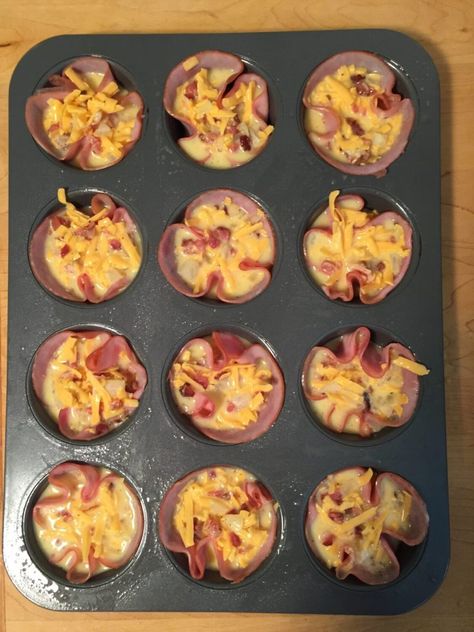 Quish Recipes Easy Muffin Pan, Quish Recipes, Breakfast Ham, Ham Quiche, Ham Wraps, Veggie Quiche, Ham Breakfast, Mini Breakfast, Mini Quiches