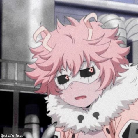 mina and uraraka Mina And Uraraka, Mha Pfp, My Hero Acedamia, Mha Screenshots, Mina Ashido, Mha Icons, Alien Queen, My Hero Academia 2, Drama Total