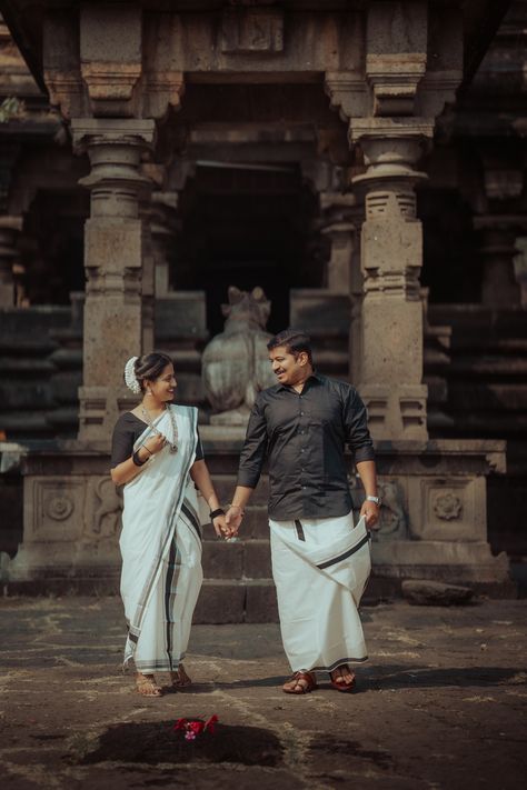 Marathi Pre Wedding Photoshoot, Temple Prewedding Shoot, South Indian Pre Wedding Photoshoot, Pre Wedding Photoshoot India, South Couple, Temple Couple, Temple Poses, Temple Shoot, South Indian Look