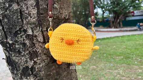 Chicken Little Crochet Bag Pattern Handmade Bag for Kids - Etsy Australia Chicken Bag Crochet, Crochet Chicken Bag, Chicken Bag, Crochet Cake, Crochet Dreams, Chicken Little, Bag Crochet Pattern, Crochet Aesthetic, Crochet Chicken