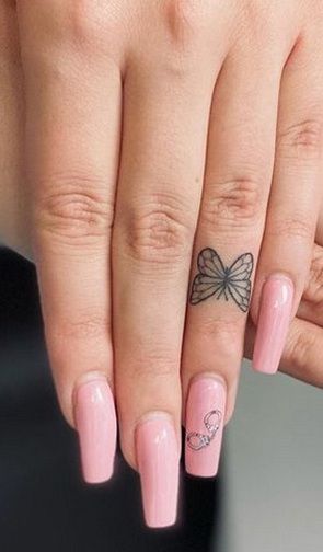 Finger Butterfly Tattoo, Butterfly Tattoo On Finger, Finger Tattoo Ideas, Butterfly Neck Tattoo, Tattoos Finger, Butterfly Tattoos Images, Simple Butterfly Tattoo, Butterfly Hand Tattoo, Unique Butterfly Tattoos