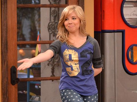 Sam Puckell..... I Mean Sam Puckett:D Jenette Mccurdy Icarly, Jennette Mccarthy, Janette Mccurdy, Sam Puckett, Big Bust Fashion, Jeannette Mccurdy, Bear Patterns Free, Drake And Josh, Sam & Cat