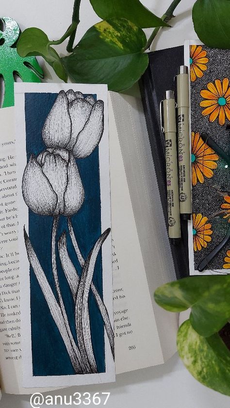 Tulip Bookmark, Bookmarks Diy, Inspiration Painting, Flower Bookmark, Night Scenery, Flower Watercolor, Trending Music, Painting Art Lesson, Tulip Flower