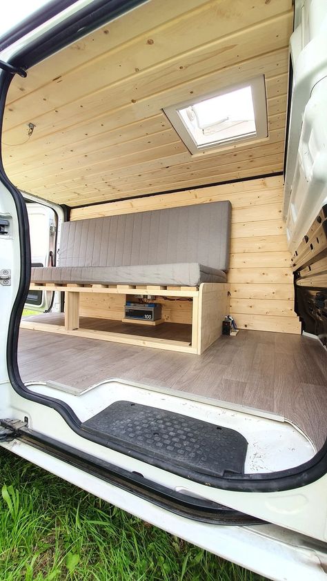 #3 Renault Traffic Van Ausbau Renault Traffic Conversion, Renault Trafic Camper Conversion, Micro Camper, Van Life Diy, Mobile Office, Vw T6, Camper Conversion, Baltic Sea, Camper Van