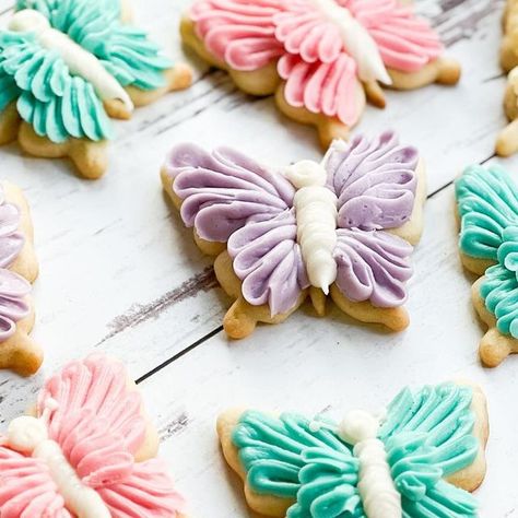 Buttercream Cookie Company on Instagram: "Well hello there April  🩷💜🦋💛🩵  Can you believe it, we are already in the 4th month of the year. It has gone by so fast 💨 🫣  Wishing you a great Monday friends!   #homemadeyum #cookiemagic  #buttercreamdreamscometrue #celebratinglifewithbcookiecompany  #madetocelebrateforyou  #shoplocalbakersfield  #flavoredbuttercreamcookies  #eatcookiesforbreakfast #bakersfieldcookies #buttercreamcookieco✨" Butterfly Cutout Cookies, Flower Buttercream Cookies, Birthday Cookies Buttercream, Buttercream Iced Cookies, Buttercream Birthday Cookies, Cookie Decorating Buttercream, Buttercream Cookie Decorating, Buttercream Cookies Decorated, Butterfly Cookies Decorated