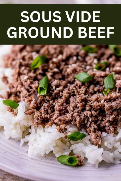 Sous vide ground beef comes out amazingly tender and juicy, whether you use lean beef or the more fatty beef (80/20). It comes out so ultra tender, making it really easy to brown it up over high heat with some seasonings to use in an array of dishes! Sous Vide Taco Meat, Sous Vide Ground Beef, Sous Vide Meatballs, Sous Vide Pork, Cooking With Ground Beef, Sous Vide Machine, Healthy Ground Beef, Sous Vide Recipes, Ground Beef Tacos