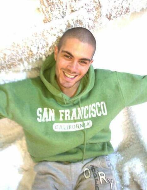 Max Monday! Max George, Tom Parker, Funny Dude, Pretty Men, The Live, How To Look Better, Breaking News, Graphic Sweatshirt, Entertainment