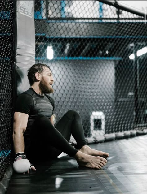 Conor Mcgregor Workout, Conor Mcgregor Wife, Conor Mcgregor Training, Mcgregor Training, Conor Mcgregor Suit, Kickboxing Quotes, Mcgregor Quotes, Conor Mcgregor Wallpaper, Conor Mcgregor Quotes