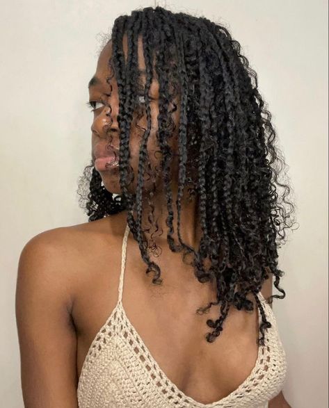 Photo Music, Protective Hairstyles For Natural Hair, Quick Natural Hair Styles, Braids Hairstyles Pictures, Pelo Afro, Protective Hairstyles Braids, Hair Twist Styles, Pretty Braided Hairstyles, Hairdos For Curly Hair