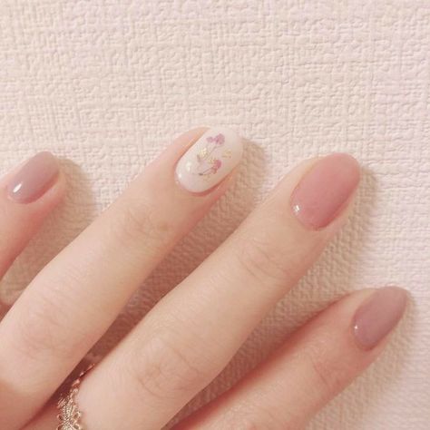 Nails Grunge, Korean Nail Art, Asian Nails, Short Gel Nails, Korean Nails, Short Nails Art, Japanese Nails, Cute Gel Nails, Soft Nails