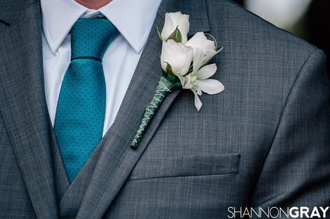 Great combination of pin-dot tie in teal, and stone gray 3-piece suit. Columbus Ohio Wedding, Teal Tie, Ohio Wedding, Gray Suit, Columbus Ohio, Lifestyle Photographer, Boutonniere, Columbus, White Flowers