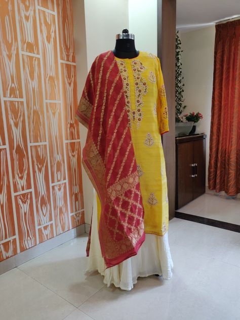 Beautiful yellow kurta set highlighted with moti and zardosi teamed with ivory lehanga and banarsi red dupatta. Yellow Kurti, Red Dupatta, Yellow Kurta, Yellow Suit, Cotton Kurti Designs, Cotton Kurti, Kurta Set, Kurti Designs, Kimono Top