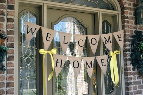 Welcome Home Crafts, Missionary Homecoming, Welcome Home Banner, Homecoming Signs, Deployment Homecoming, Welcome Home Banners, Welcome Home Parties, Welcome Home Signs, Classroom Idea