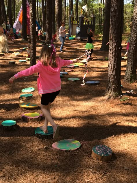 Playground In Forest, Enchanted Forest Playground, Fourest Birthday, Forest Hideout, Forest Playground, Forest Play, Natural Play Spaces, Forest Festival, Kids Obstacle Course