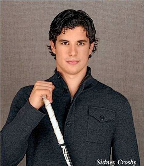 The Top 20 Hottest NHL Players Sydney Crosby, Canadian Hockey Players, Canadian Hockey, Hot Hockey Players, Hockey Season, Pittsburgh Penguins Hockey, Penguins Hockey, Hockey Girls, Sidney Crosby