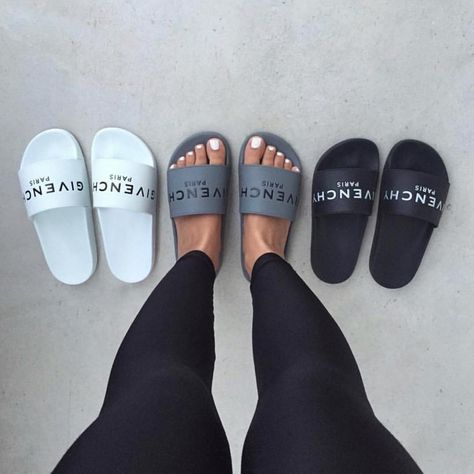 Daily Dose Of Luxury 💋 on Instagram: “White, grey or black? #ladyluxury” Givenchy Slides, Heel Sandals Outfit, Slides Outfit, Givenchy Shoes, Sandals Outfit, Hype Shoes, Cute Sandals, Carrie Bradshaw, Slides Shoes