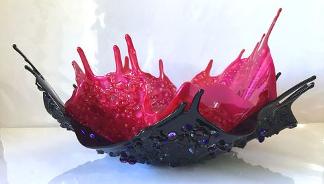 Resin Bowls, Bowl Sculpture, Paint Pours, Resin Bowl, Amazing Resin, Resin Ornaments, Art Bowls, Geode Art, What Lies Beneath