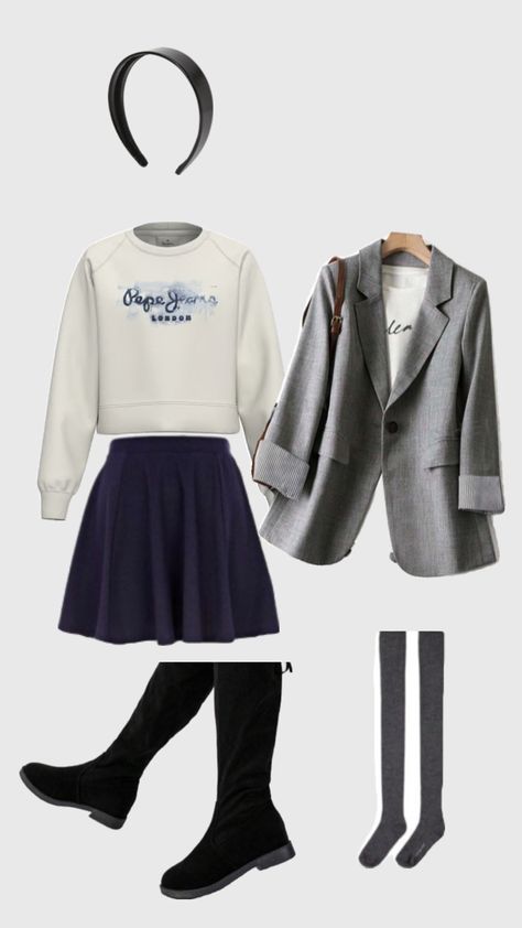 Gwen Stacy Outfits, Gwen Stacy Costume, Spiderman Gwen Stacy, Gwen Stacy, Amazing Spiderman, Old Money, Spiderman, Halloween Costumes, Wattpad