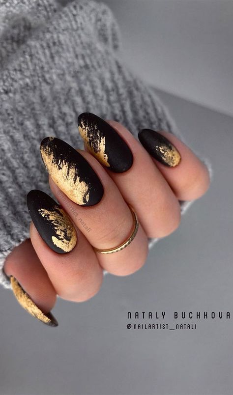 11. Matte Black Nails Design So if you’re looking for some inspiration as we head into 2021, we’ve curated the most of-the-moment nail art... Gold Gel Nail Designs, Black And Gold Nail Art, Fox Sisters, Acrylics Ideas, Bedazzled Nails, Olive Nails, Gold Nail Designs, Matte Black Nails, Gold Nail Art