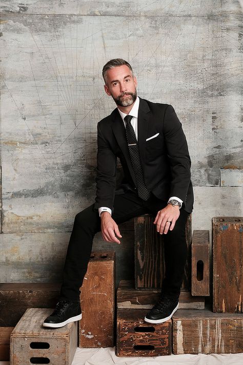 Jay Harrington, Strong Woman Tattoos, Beautiful Women Quotes, Handsome Men Quotes, Men Quotes Funny, Fitness Boutique, Handsome Arab Men, Male Celebs, Star Struck