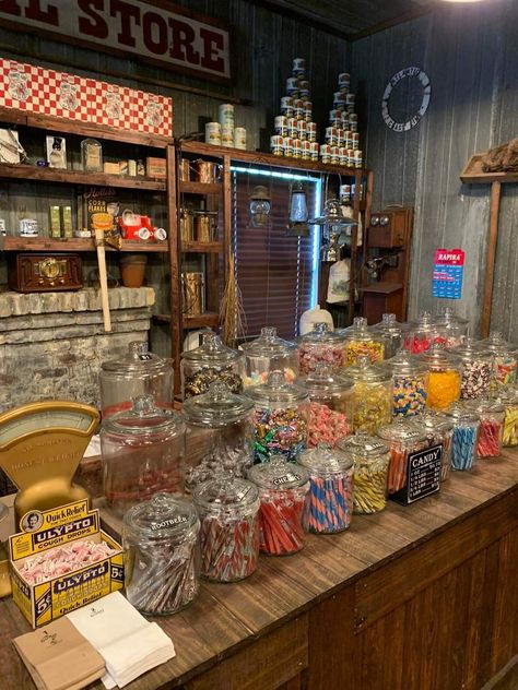 38219 Richloam Clay Sink Rd, Webster, FL 33597 Mercantile Display Ideas, Vintage Candy Shop Aesthetic, Old School Candy Shop, Vintage Candy Shop, Vintage Candy Store, Old Fashioned Sweet Shop, Brachs Candy, Rustic Toys, Candy Stores