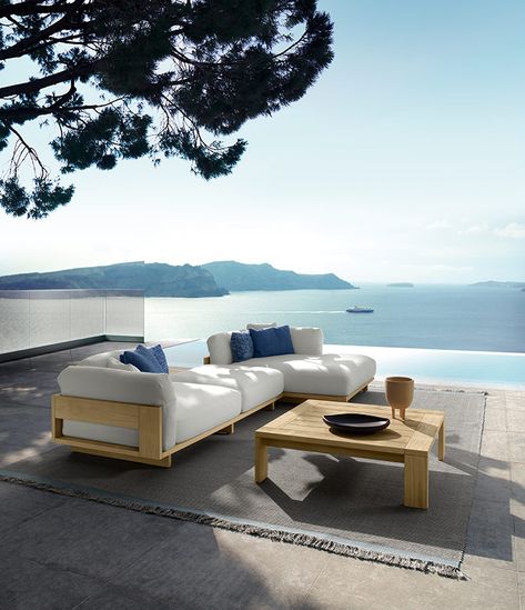 Talenti outdoor furniture Argo collection: long-term stability and durability Sectional Sofa With Chaise, Luxury Outdoor Furniture, Teak Sofa, Outdoor Furniture Design, Outdoor Furniture Collections, Wood Sofa, Teak Outdoor, Garden Sofa, Outdoor Lounge