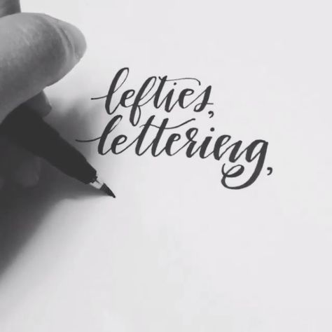 lefty lettering Left Handed Calligraphy, How To Do Calligraphy, Cool Handwriting Fonts, Calligraphy Worksheet, Diy Calligraphy, Calligraphy Tutorial, Learn Calligraphy, Fancy Letters, Diy Letters