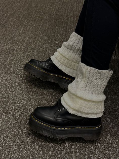 Low Doc Martens With Leg Warmers, Leg Warmers Doc Martens Boots, Loafer Boots Outfit, Doc Martins With Leg Warmers, Socks For Dr Martens, Leg Warmers Over Doc Martens, Socks For Doc Martens Boots, Mr Martens Boots Outfit, Doc Marten Leg Warmer