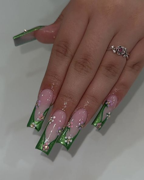 ig: nailsbyzairaa Purple And Green Nails, Long Acrylic, Unique Acrylic Nails, Bling Acrylic Nails, Purple And Green, Long Acrylic Nails, Green Nails, Fun Things, Quinceanera