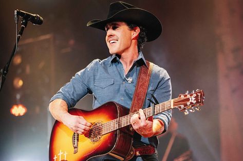 Aaron Watson, Walker Hayes, Country Music News, Favorite Christmas Songs, Country Musicians, Country Men, Red Bandana, Tour Dates, Country Singers