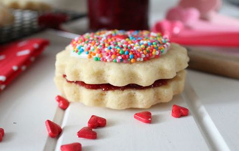 Threadbare Creations- Kiss Biscuits Kiss Biscuits Recipe, Kiss Biscuits, Threadbare Creations, Homemade Raspberry Jam, Recipes Tutorials, How To Make Biscuits, Buttery Biscuits, Biscuits Recipe, Market Ideas