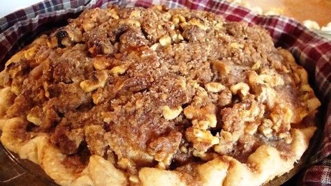 Sour Cream Apple Pie with Walnut Streusel Apple Walnut Pie Recipe, Apple Walnut Pie, Sour Cream Apple Pie, Walnut Pie, Apple Walnut, Canned Apples, A Snowy Day, Apple Pie Recipe, 2 For 1