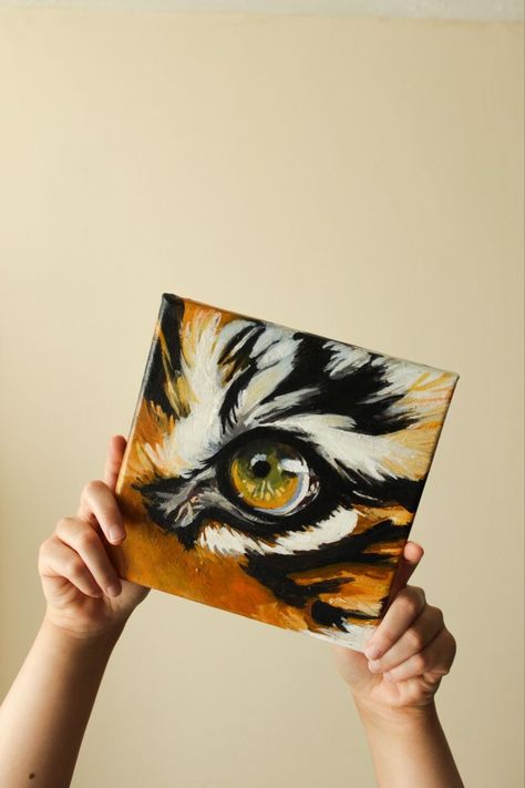 Tiger Eyes Paintings, Wild Animal Paintings Acrylic, Tiger Painting Acrylic Canvases, Animal Eye Painting, Eye Painting Canvas, Painting Ideas On Canvas Animals, Tiger Eye Painting, Animal Paintings Easy, Acrylic Animal Paintings