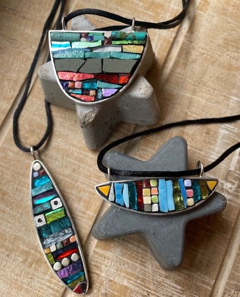 JEWELRY — Leann Wooten, Mosaic Artist Mosaic Pendants, Mini Mosaic, Micro Mosaic Jewelry, Bezel Jewelry, Mosaic Jewelry, Mosaic Inspiration, Mosaic Tile Art, Modern Mosaics, Broken China Jewelry