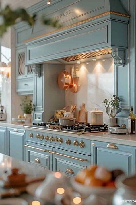 Blue Willow Kitchen, Modern French Home, French Pantry, Regency Kitchen, French Kitchen Design, French Inspired Kitchen, Cozy Kitchen Aesthetic, Apartment Kitchen Aesthetic, Black And Gold Kitchen