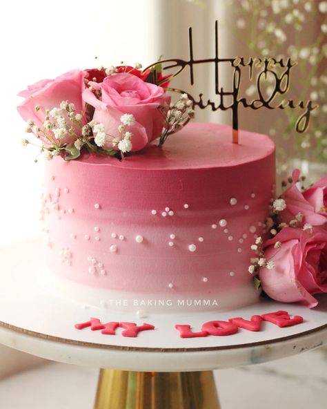 Blushing in pink! 🌸✨ This pink ombre beauty adorned with fresh flowers and delicate pearls is the perfect blend of elegance and sweetness. A cake that’s as lovely on the outside as it is on the inside. 💕 #PinkOmbreCake #FlowerCake #ElegantTreat #TheBakingMumma Pink Ombre Cake, Ombre Cake, Pink Ombre, Flower Cake, Fresh Flowers, Cake, Flowers, Pink, Beauty