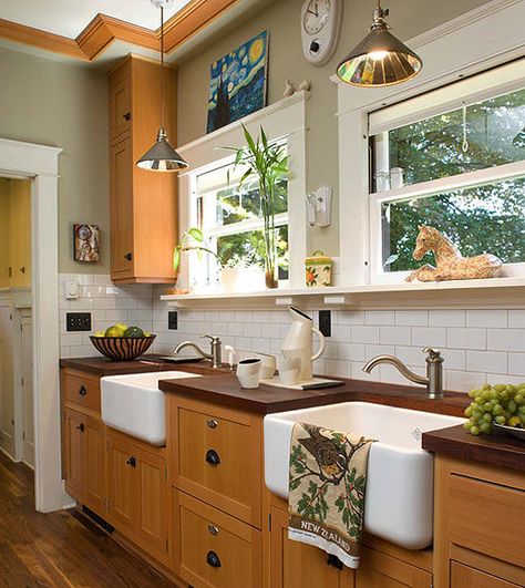 Trendy vs. Timeless Kitchens - White subway tile works for Victorian-era kitchens and those of the Arts & Crafts revival. Photo by William Wright. Kitchen Restoration, Craftsman Style Kitchen, Arts And Crafts Kitchen, Bungalow Kitchen, Craftsman Kitchen, Refacing Kitchen Cabinets, Apron Sink, Bungalow Homes, Cabinets And Countertops