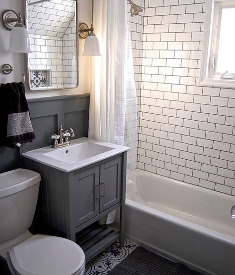 Grey And White Bathroom, All White Bathroom, Gray And White Bathroom, Bad Inspiration, Diy Bathroom Remodel, Trendy Bathroom, Bath Room, Bathroom Renos, House Bathroom