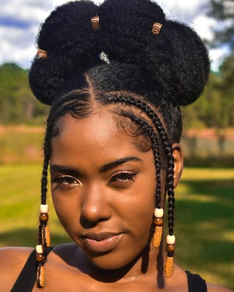 23 Beauties Rocking Inspiring Natural Hairstyles Natural Hairstyles For Events, Bhm Photoshoot, Ghanaian Hairstyles, Hairstyle References, Oc Creation, Cabello Afro Natural, Meow Wolf, Twa Hairstyles, Afro Natural