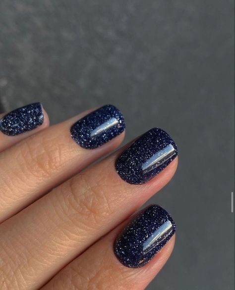 Blue Nails Sparkle, Sparkle Gel Nails, Blue Gel Nails, Navy Nails, Blue Glitter Nails, Unghie Sfumate, Glittery Nails, Nail Shimmer, Glitter Gel Nails