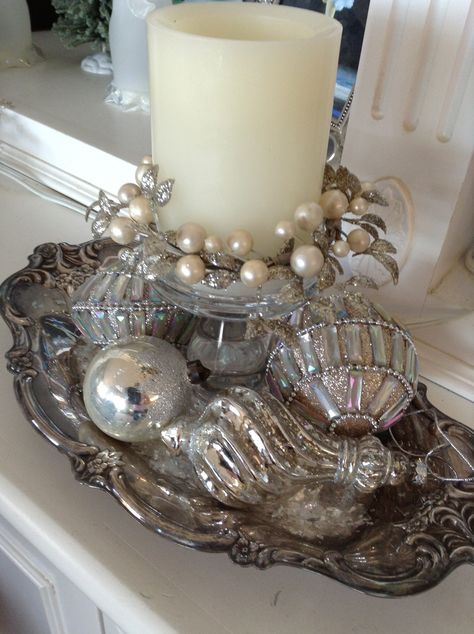 Silver Plate Christmas Decor, Decorating With Old Silver Pieces, Vintage Silver Christmas Decor, Decorating With Vintage Silver Pieces For Christmas, Decorating With Vintage Silver, Silver Trays Decor Ideas, Silver Tray Decor, Silver Plate Decor, Christmas Booth