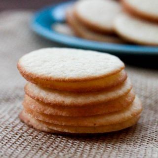 Butter Wafer Cookies Wafer Cookie Recipe, Dessert Treats, Brownies Cookies, Wafer Cookies, Bon Appetite, Shower Food, Chocolate Chocolate, Biscuit Cookies, Yummy Desserts