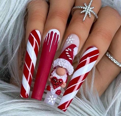 Christmas Nail Designs Acrylic, Nail Art Noel, New Years Eve Nails, Candy Cane Nails, Holiday Nail Designs, Christmas Gel Nails, Long Acrylic Nails Coffin, Christmas Nails Acrylic, Nail Swag