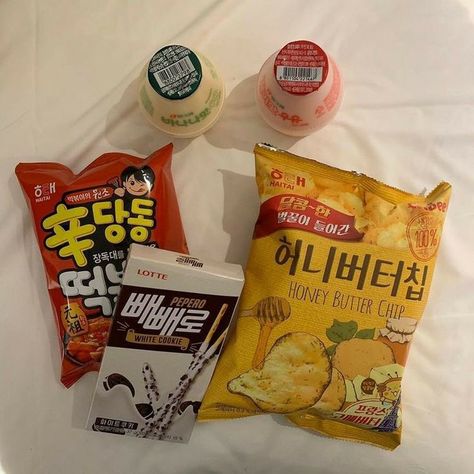 ꒰🦋꒱ 爱⁷ Korean Snacks, Asian Snacks, Cute Snacks, India Food, Food O, Japanese Snacks, Honey Butter, Kawaii Food, Food Obsession