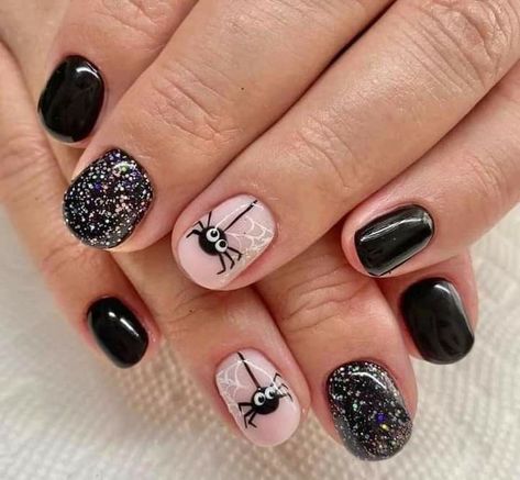 Halloween Tie Dye Nails, Halloween Mani Pedi, Non Traditional Halloween Nails, Cute Halloween Gel Nails, Simply Halloween Nails, Black Gel Manicure Short, Black And Colorful Nails, Small Halloween Nails, Halloween Nails Gel Short