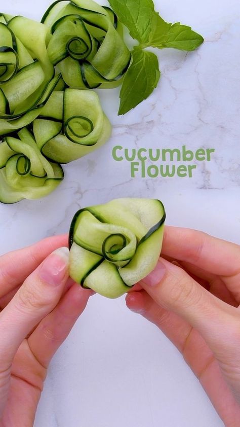 Cucumber Flower Garnish, Cucumber Flower, Gourmet Food Plating, Making A Bouquet, Food Plating, Flower Making, Cucumber, Gourmet Recipes, Flowers