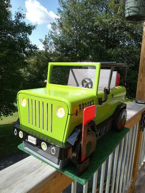 Jeep Mailbox Ideas, Large Mailbox Ideas, Country Mailbox Ideas, Mailbox Upgrade, Mailbox Painting, Mailboxes Ideas, Country Mailbox, Home Mailboxes, Cool Mailboxes